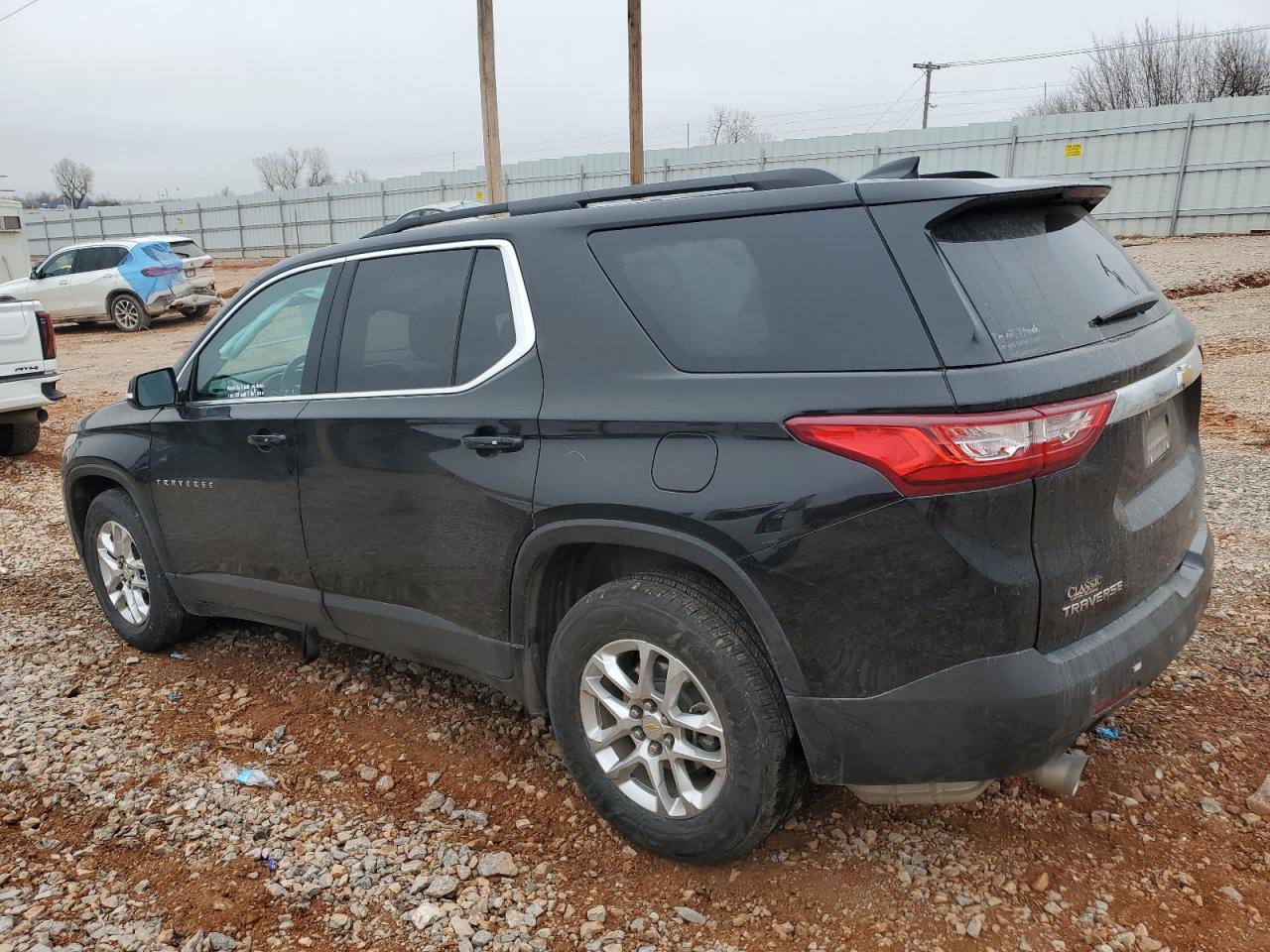 2019 Chevrolet Traverse VIN 1GNERHKW4KJ321281 Copart auction photo, front end / minor dent/scratches damage thumbnail 2