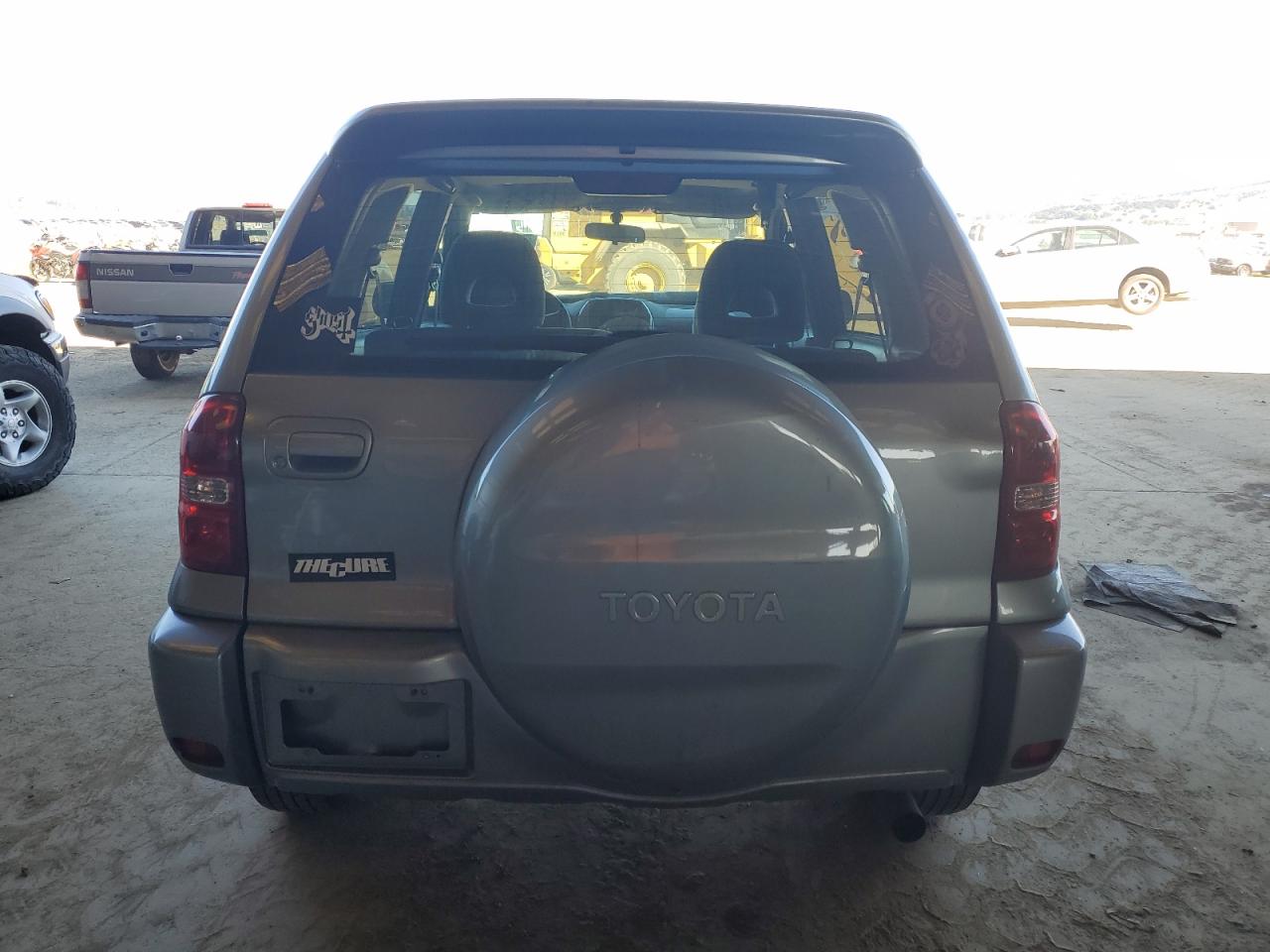 2004 Toyota RAV 4 VIN JTEHD20V040010012 Copart auction photo, front end damage thumbnail 6