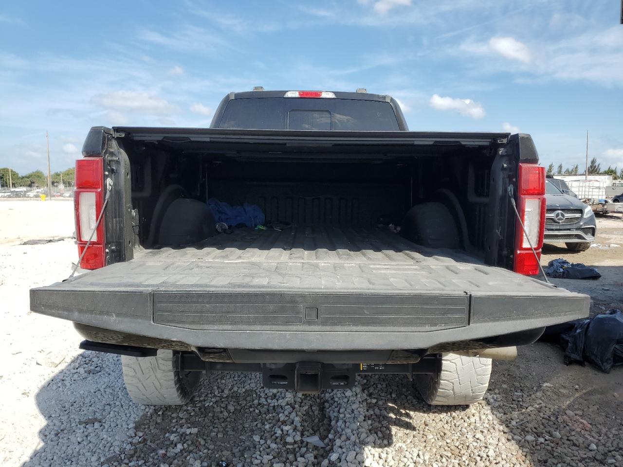 2022 Ford F250 VIN 1FT8W2BT1NEC29351 Copart auction photo, front end / minor dent/scratches damage thumbnail 6