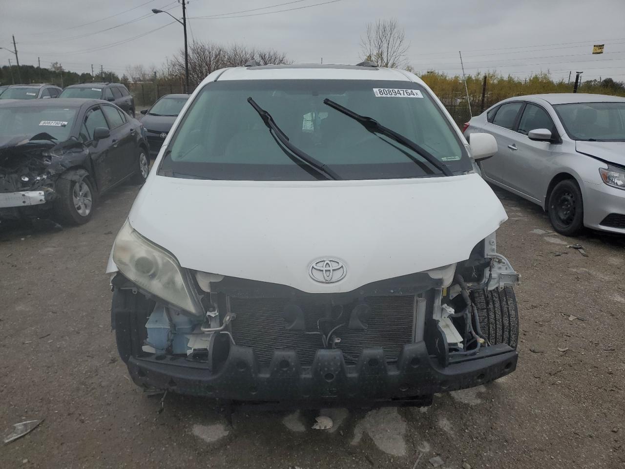 2011 Toyota Sienna VIN 5TDYK3DC6BS143750 Copart auction photo, all over / minor dent/scratches damage thumbnail 5