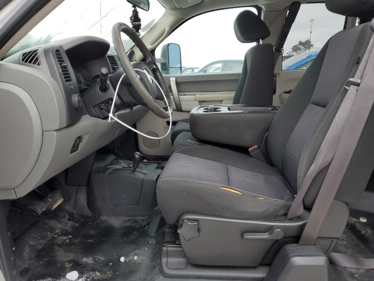 2011 Chevrolet Silverado VIN 1GCRKPE35BZ298637 Copart auction photo, front end damage thumbnail 7