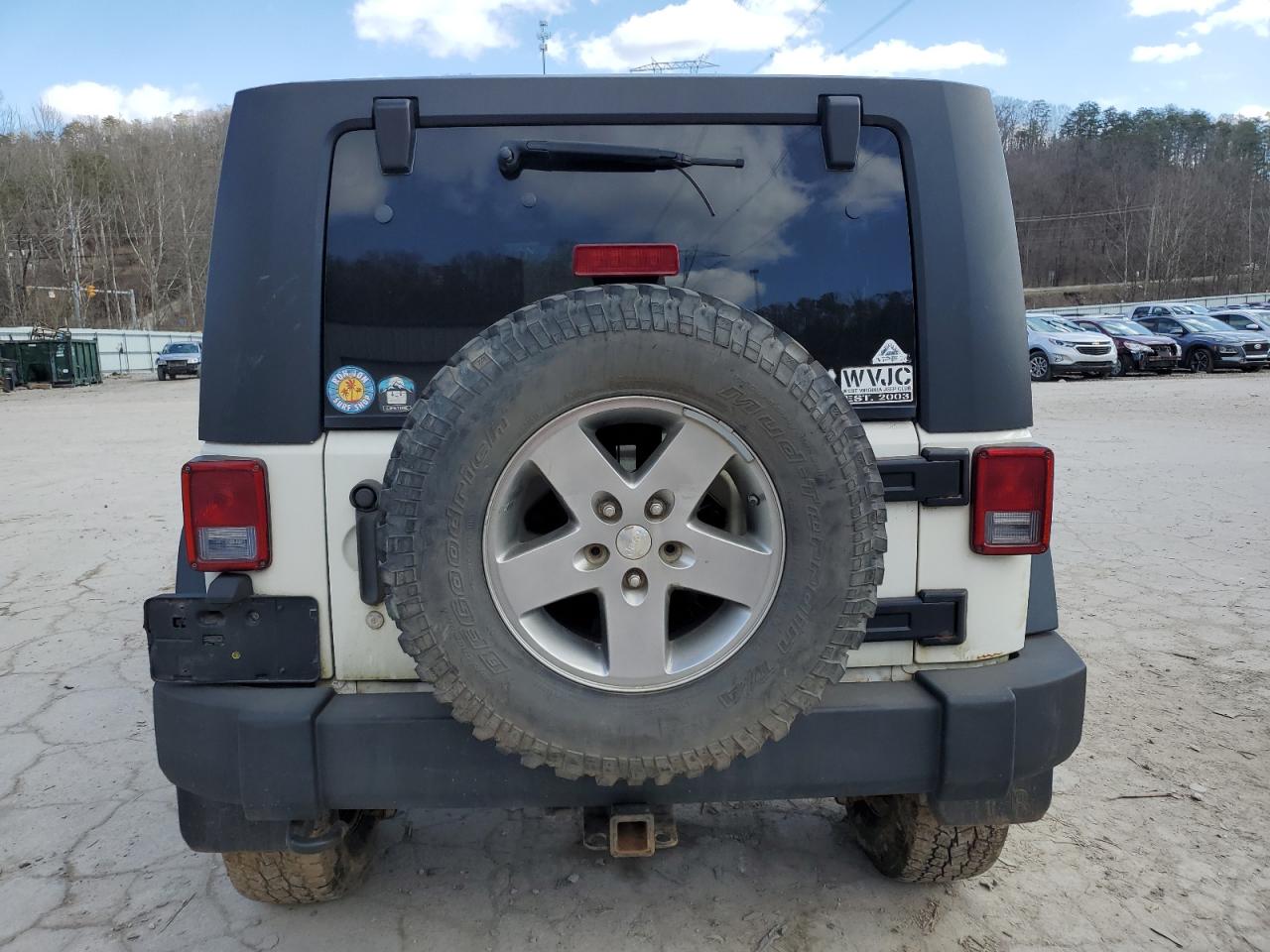 2010 Jeep Wrangler VIN 1J4BA3H1XAL171868 Copart auction photo, water/flood damage thumbnail 6