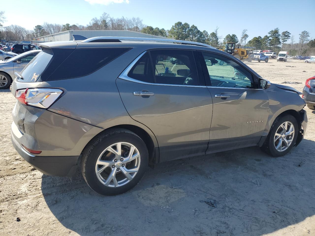 2018 Chevrolet Equinox VIN 3GNAXMEV0JS613040 Copart auction photo, front end / rear end damage thumbnail 3