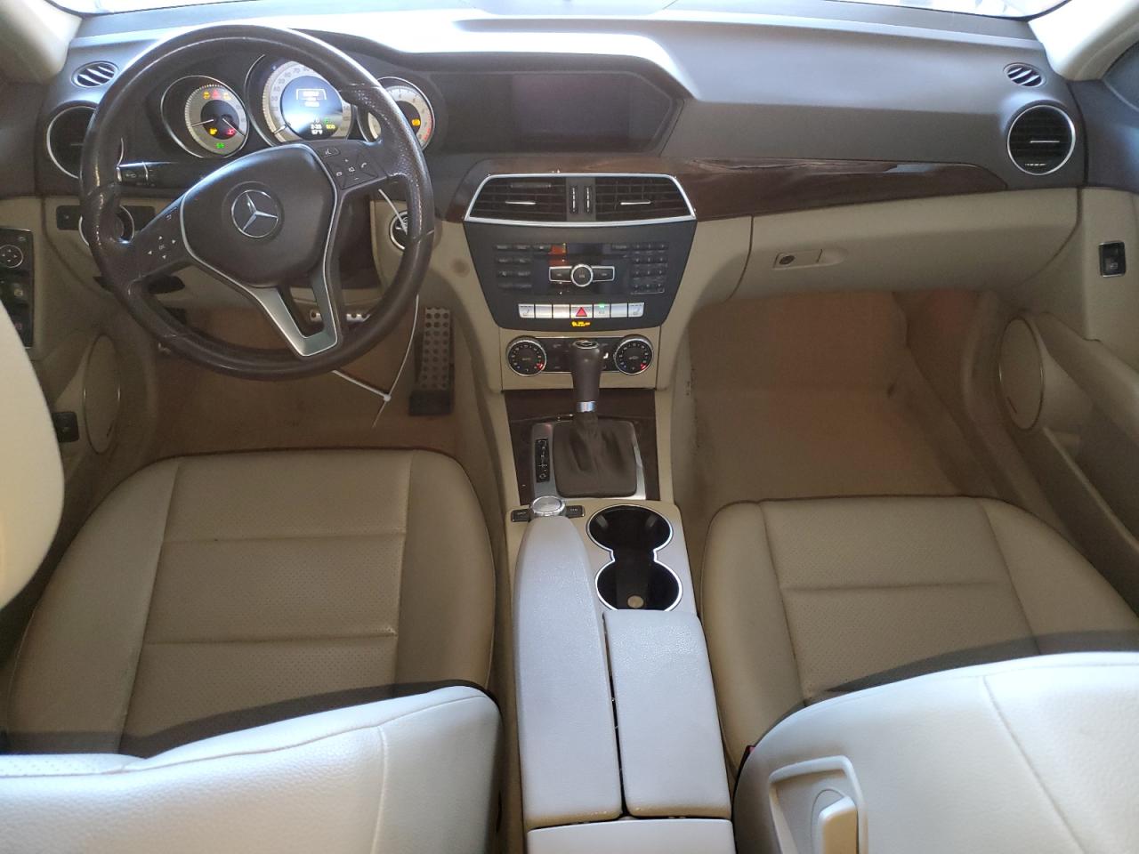 2014 Mercedes-Benz C-klasse VIN WDDGF8AB4EA953846 Copart auction photo, rear end damage thumbnail 8