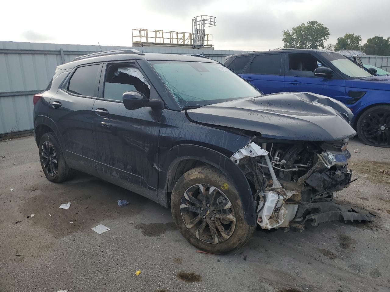 2021 Chevrolet TrailBlazer VIN KL79MPS28MB125208 Copart auction photo, front end / undercarriage damage thumbnail 4
