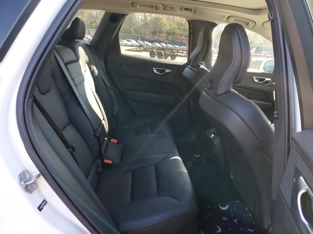 2021 Volvo XC60 VIN YV4102DK3M1760366 Copart auction photo, front end / minor dent/scratches damage thumbnail 11