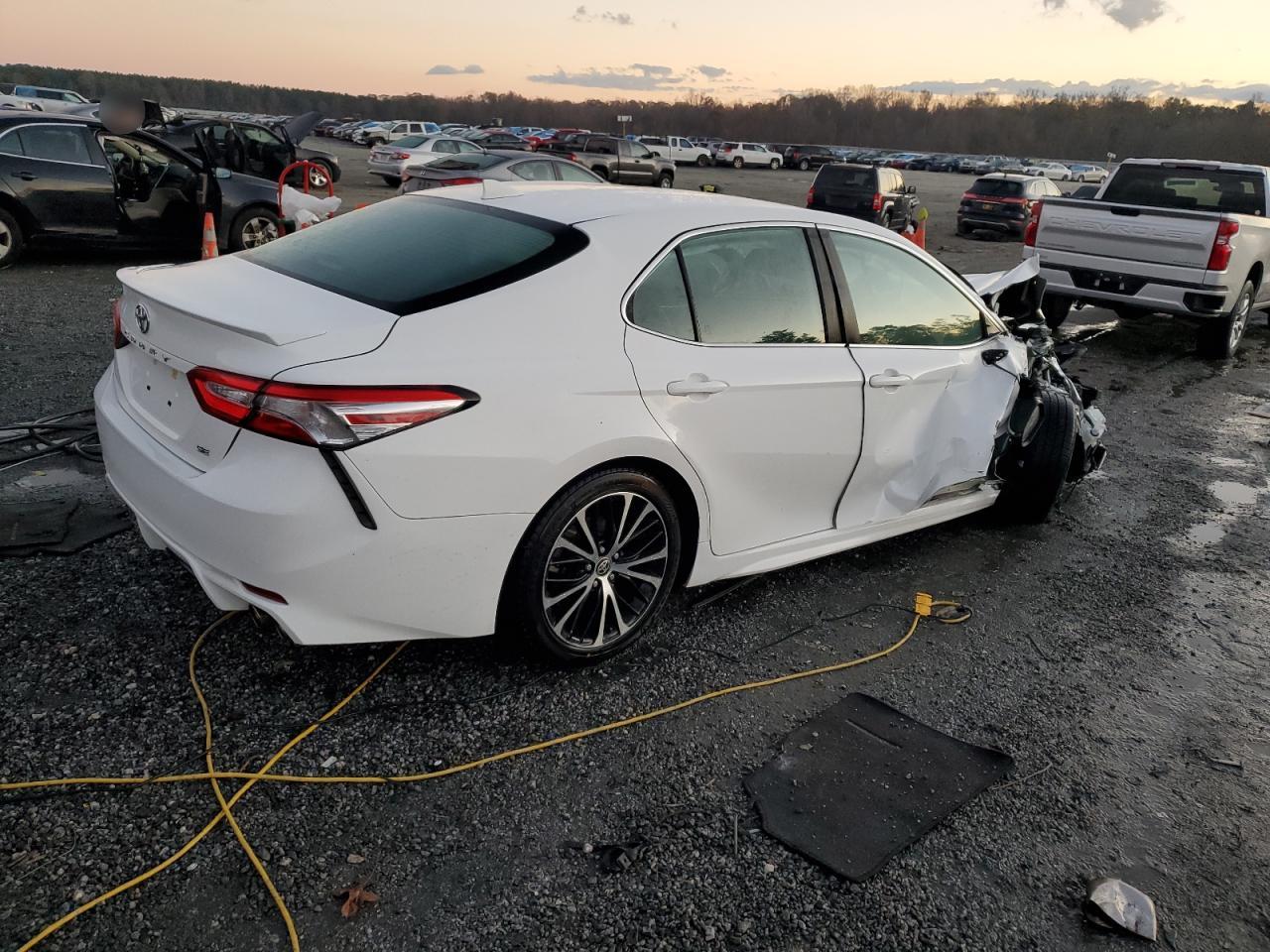 2020 Toyota Camry VIN 4T1M11AK4LU399895 Copart auction photo, front end damage thumbnail 3