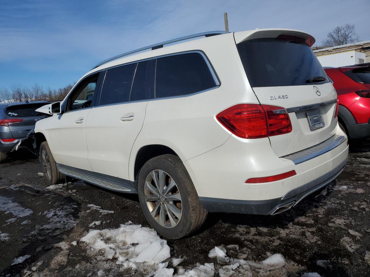2015 Mercedes-Benz GL-klasse VIN 4JGDF6EE7FA561365 Copart auction photo, front end damage thumbnail 2
