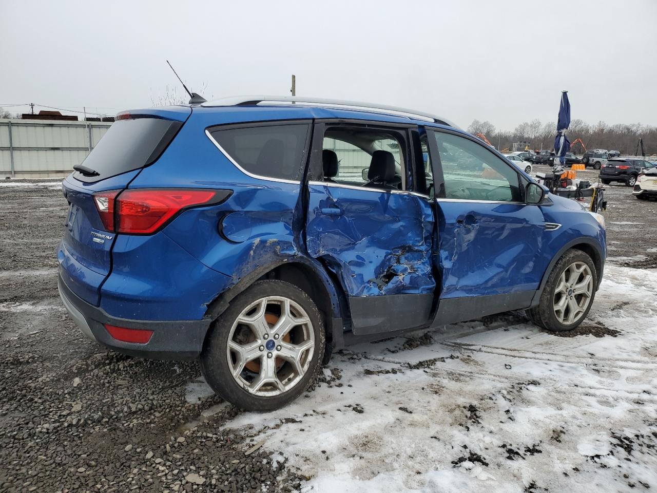 2019 Ford Escape VIN 1FMCU9J96KUA01289 Copart auction photo, side damage thumbnail 3
