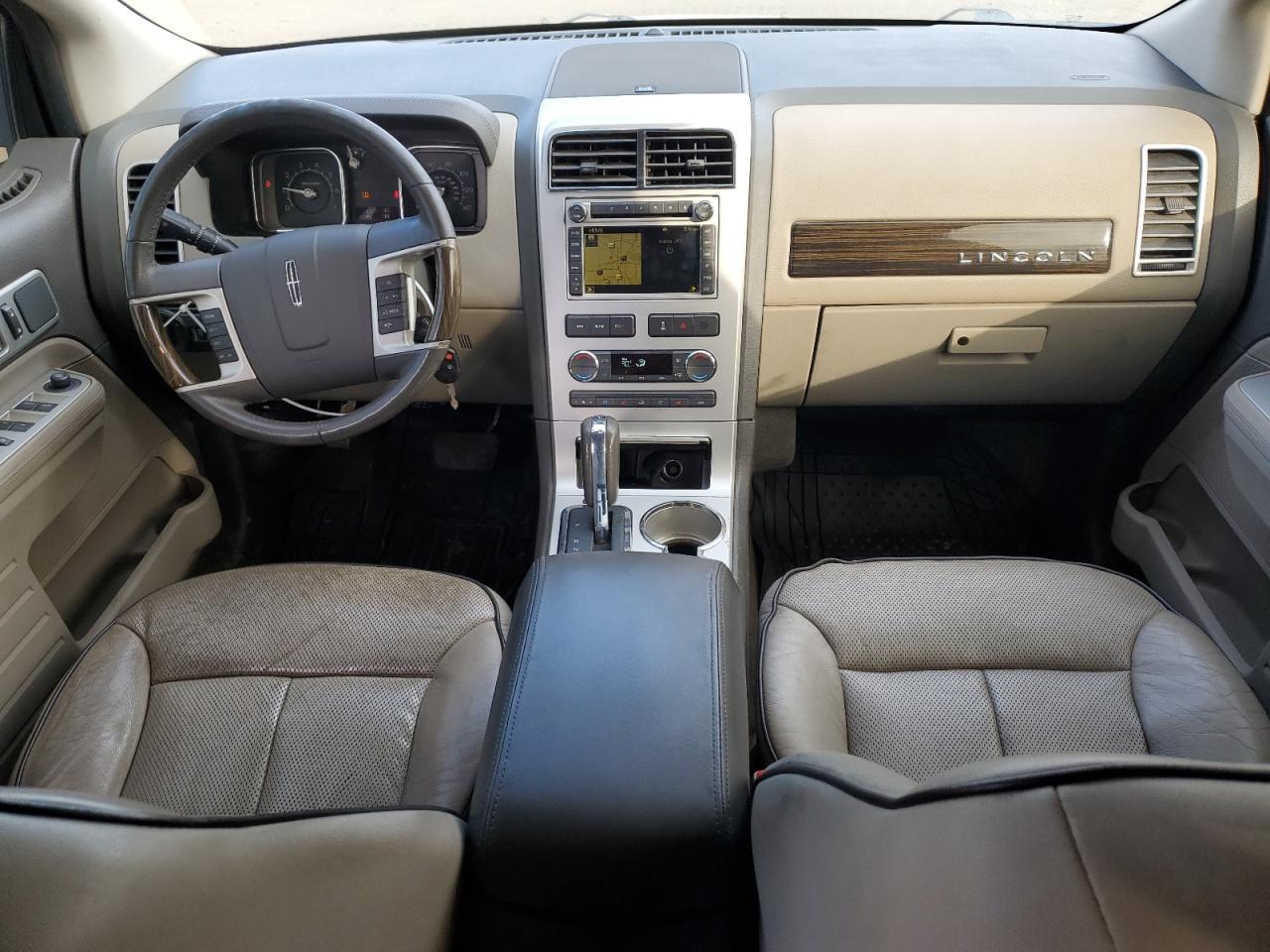2010 Lincoln MKX VIN 2LMDJ6JC4ABJ05392 Copart auction photo, minor dent/scratches damage thumbnail 8