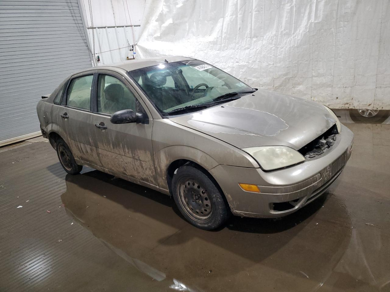 2005 Ford Focus VIN 1FAFP34N55W217776 Copart auction photo, rear end damage thumbnail 4