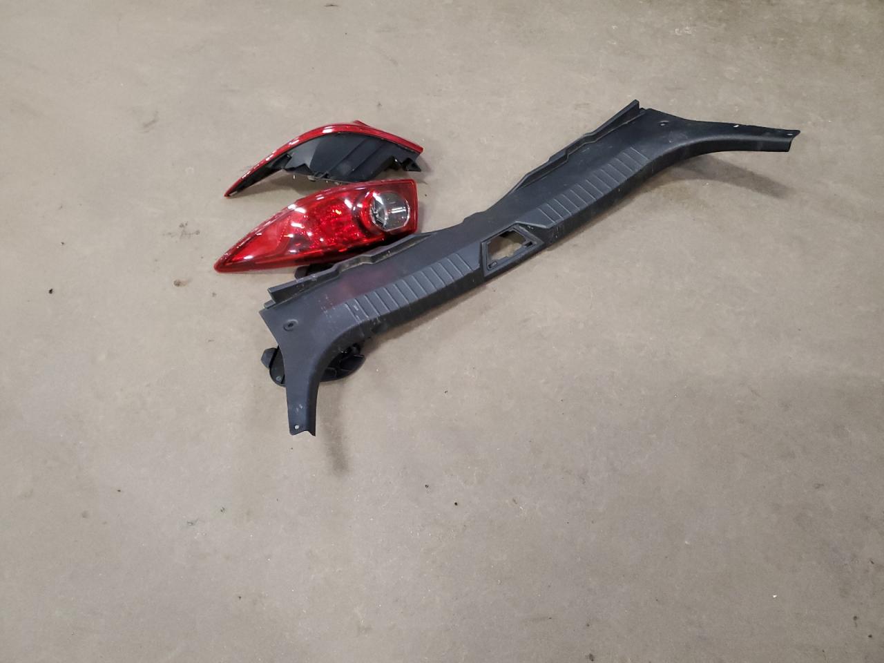 2014 Mazda 3 VIN JM1BM1W78E1214677 Copart auction photo, rear end damage thumbnail 14