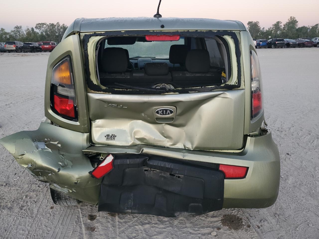 2011 KIA Soul VIN KNDJT2A26B7226660 Copart auction photo, rear end damage thumbnail 6