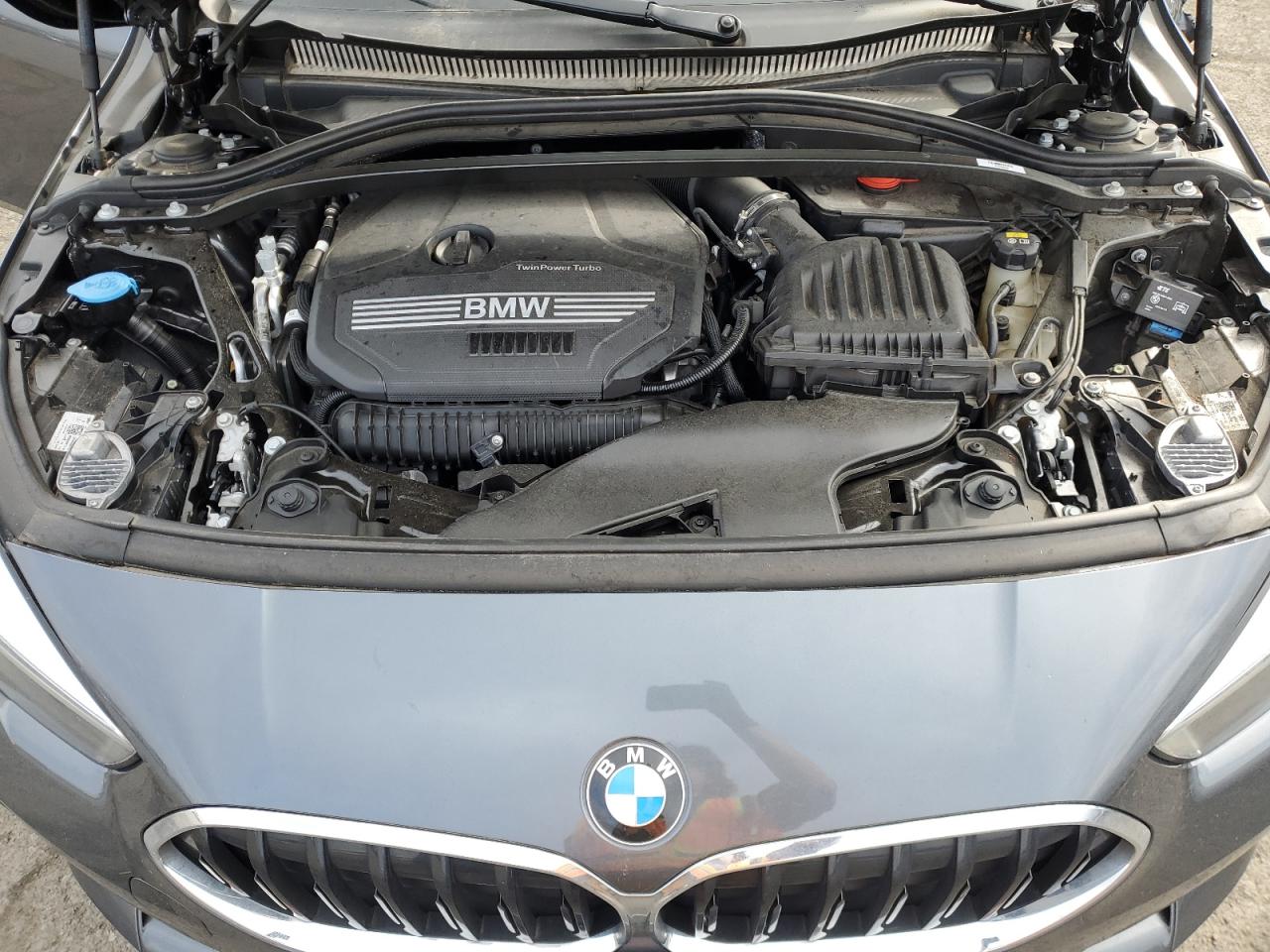 2020 BMW 2er VIN WBA73AK00L7F69807 Copart auction photo, side damage thumbnail 11