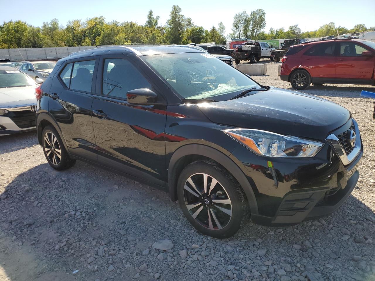 2019 Nissan Kicks VIN 3N1CP5CU4KL521154 Copart auction photo, hail / minor dent/scratches damage thumbnail 4