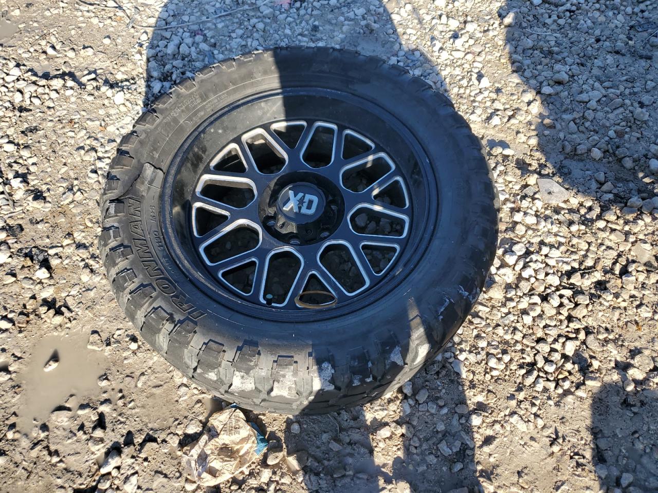 2019 Chevrolet Silverado VIN 2GCVKPEC0K1104362 Copart auction photo, front end / side damage thumbnail 12