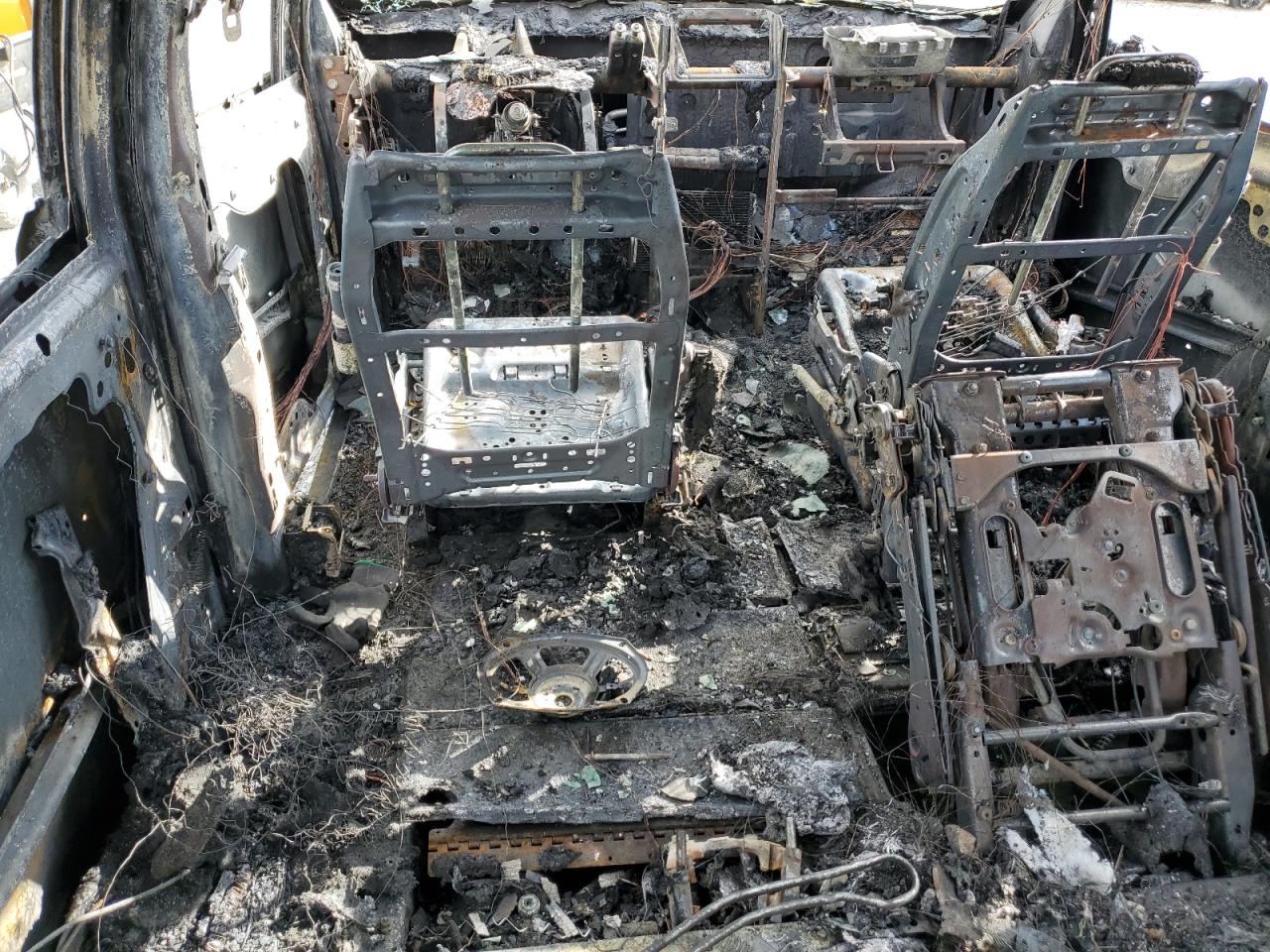 2012 Dodge Caravan VIN 2C4RDGCGXCR262843 Copart auction photo, burn damage thumbnail 8