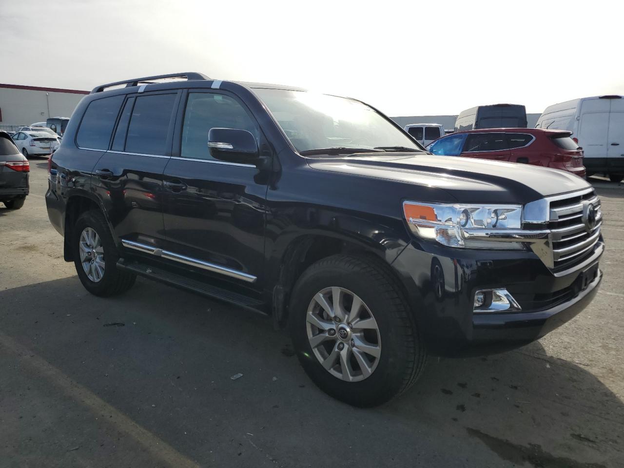 2016 Toyota Land Cruiser VIN JTMCY7AJ1G4042914 Copart auction photo, water/flood damage thumbnail 4