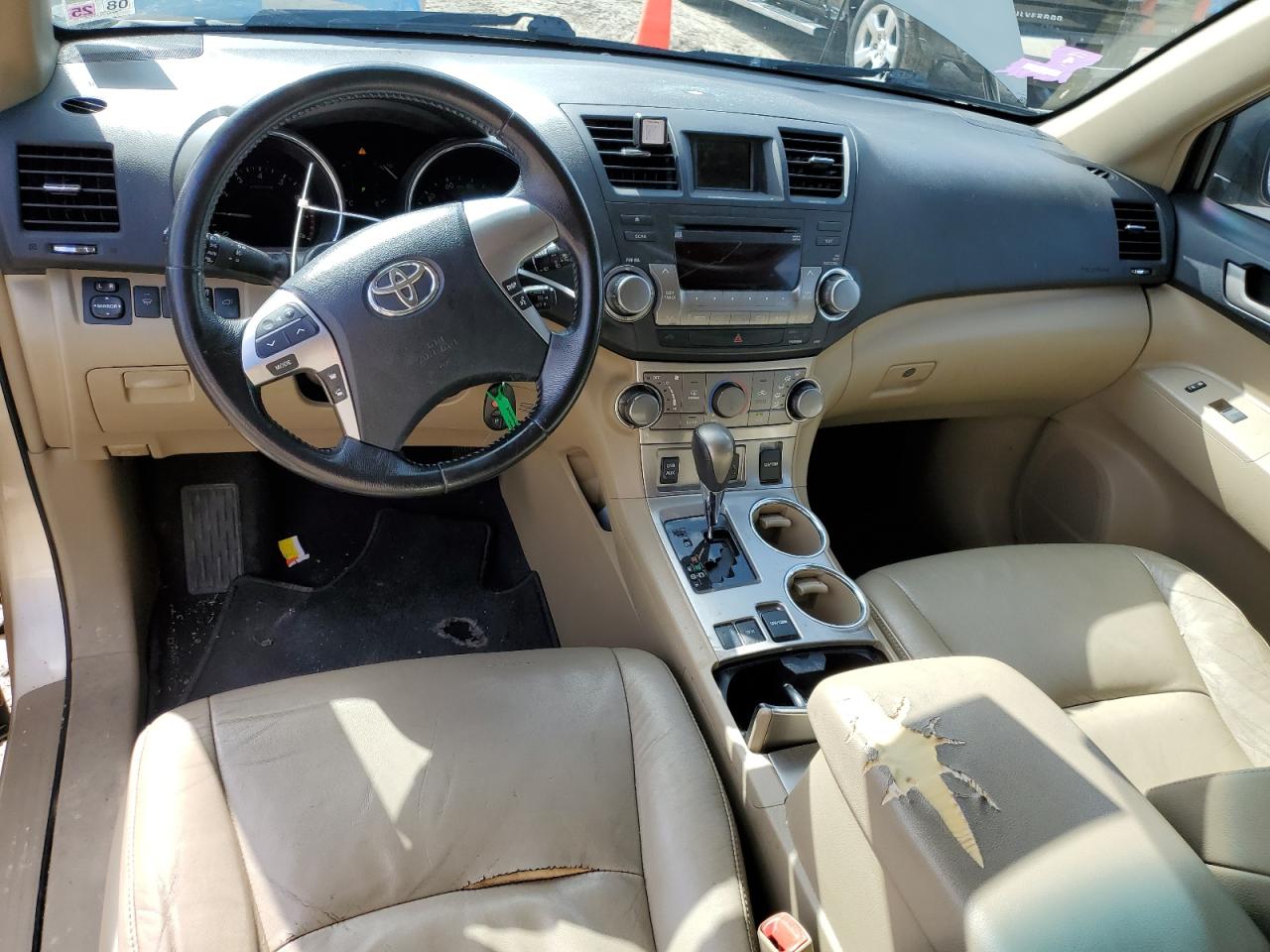 2011 Toyota Highlander VIN 5TDZK3EH7BS032400 Copart auction photo, front end damage thumbnail 8