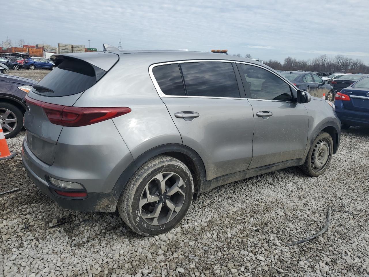 2020 KIA Sportage VIN KNDPM3AC7L7723479 Copart auction photo, vandalism / front end damage thumbnail 3