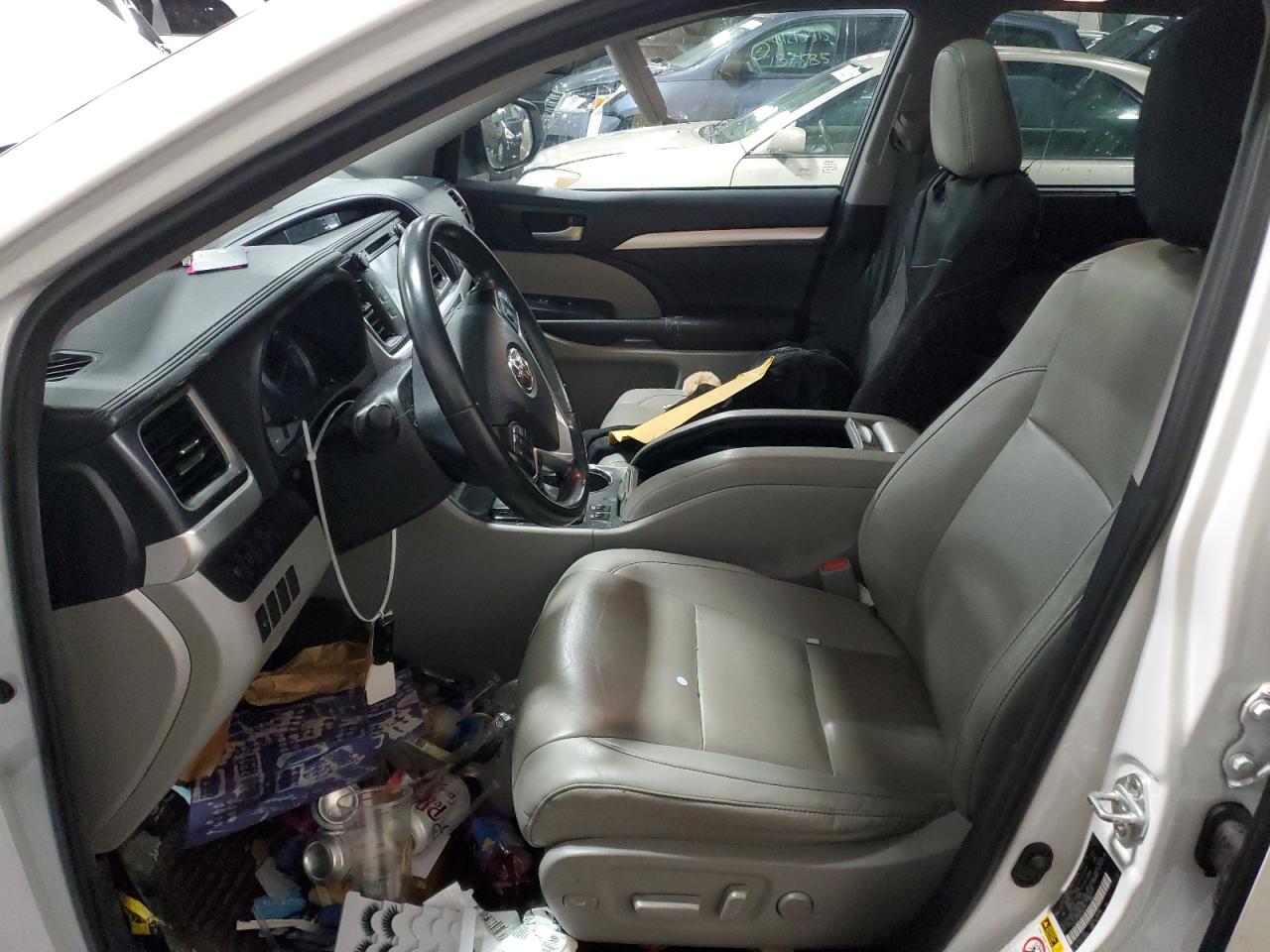 2019 Toyota Highlander VIN 5TDJZRFH6KS564781 Copart auction photo, front end / side damage thumbnail 7