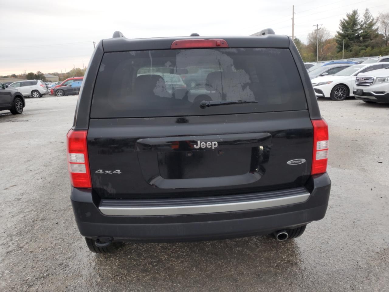 2016 Jeep Liberty (Patriot) VIN 1C4NJRBB8GD610852 Copart auction photo, top/roof damage thumbnail 6