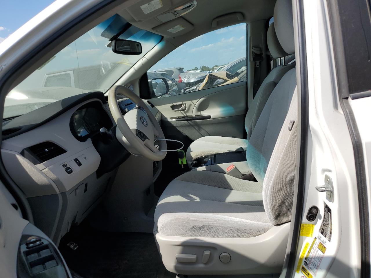 2011 Toyota Sienna VIN 5TDKK3DCXBS155017 Copart auction photo, front end / rear end damage thumbnail 7