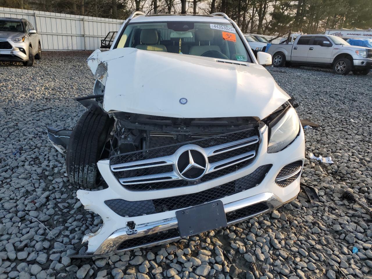 2016 Mercedes-Benz GLE VIN 4JGDA5HB7GA761707 Copart auction photo, front end / side damage thumbnail 5