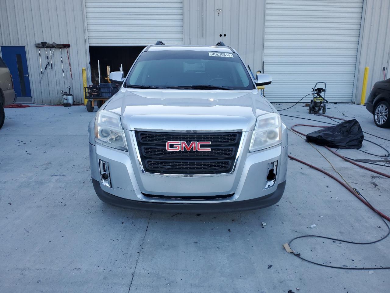 2015 GMC Terrain VIN 2GKALREK3F6196028 Copart auction photo, front end damage thumbnail 5
