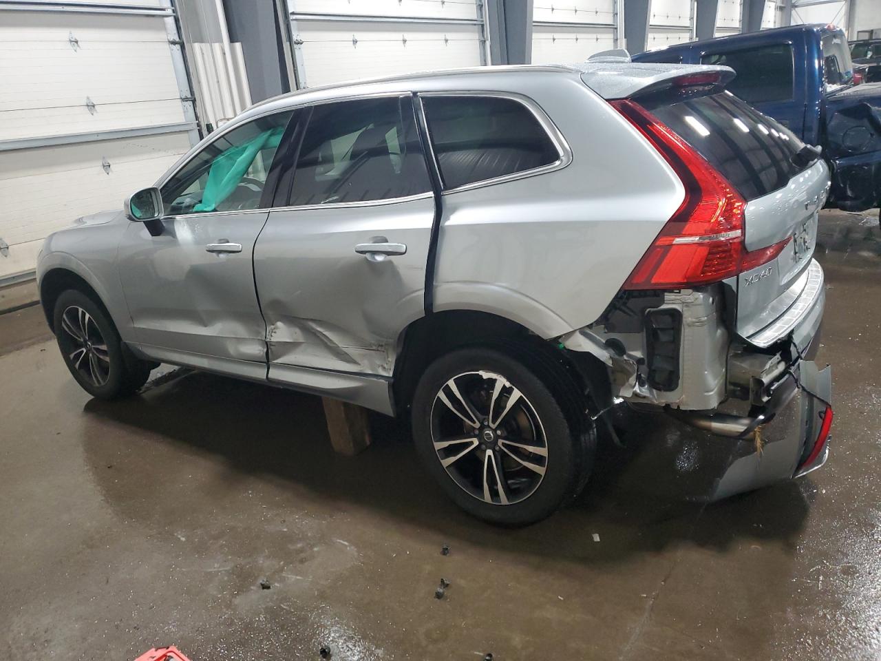2018 Volvo XC60 VIN YV4102RK5J1086242 Copart auction photo, rear end / side damage thumbnail 2