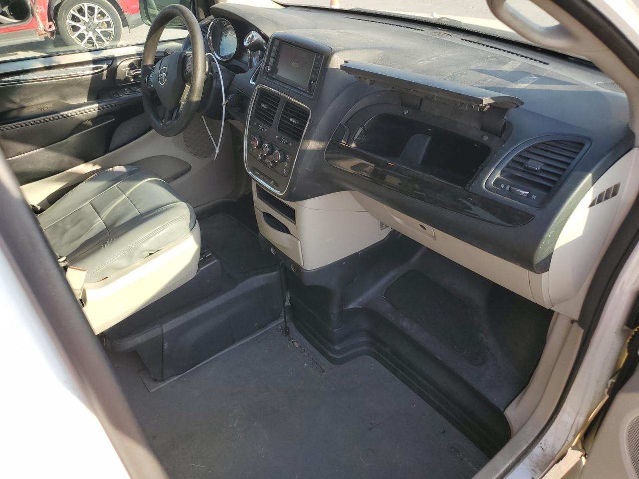 2017 Dodge Caravan VIN 2C4RDGBG3HR768037 Copart auction photo, normal wear damage thumbnail 8