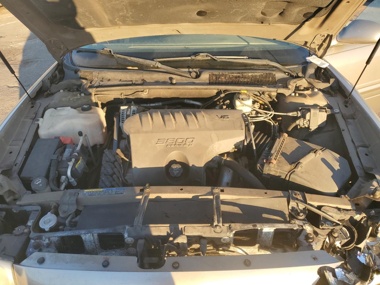2004 Buick LeSabre VIN 1G4HP54K844175677 Copart auction photo, front end / side damage thumbnail 11