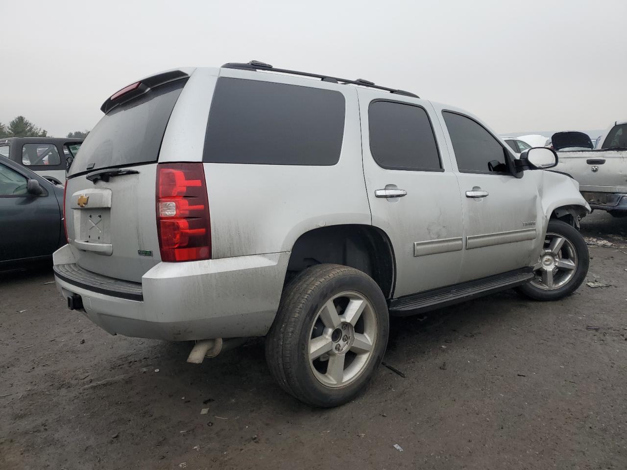 2012 Chevrolet Tahoe VIN 1GNSKAE04CR268896 Copart auction photo, front end damage thumbnail 3