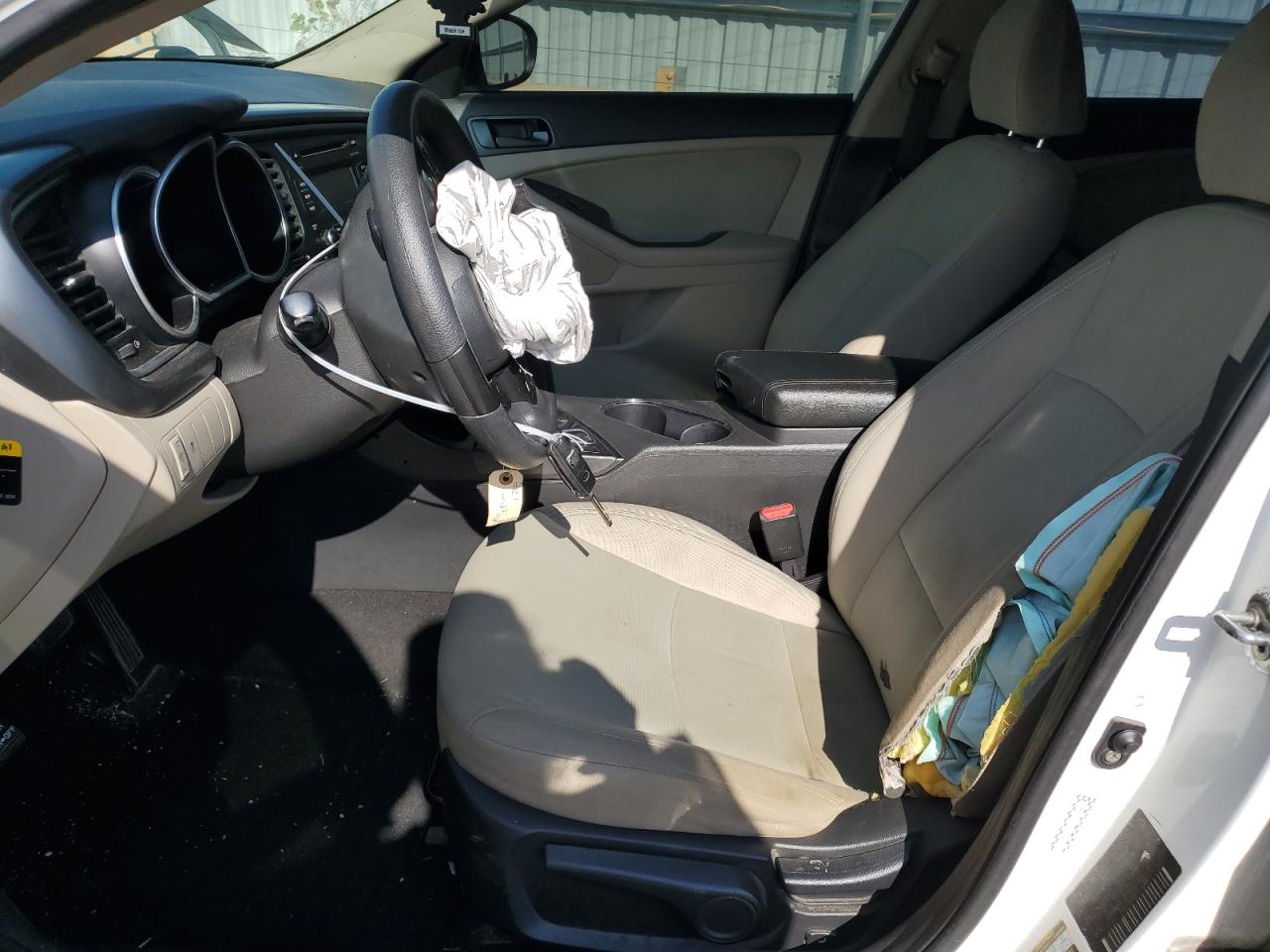 2015 KIA Optima VIN KNAGM4A78F5636745 Copart auction photo, front end / side damage thumbnail 7