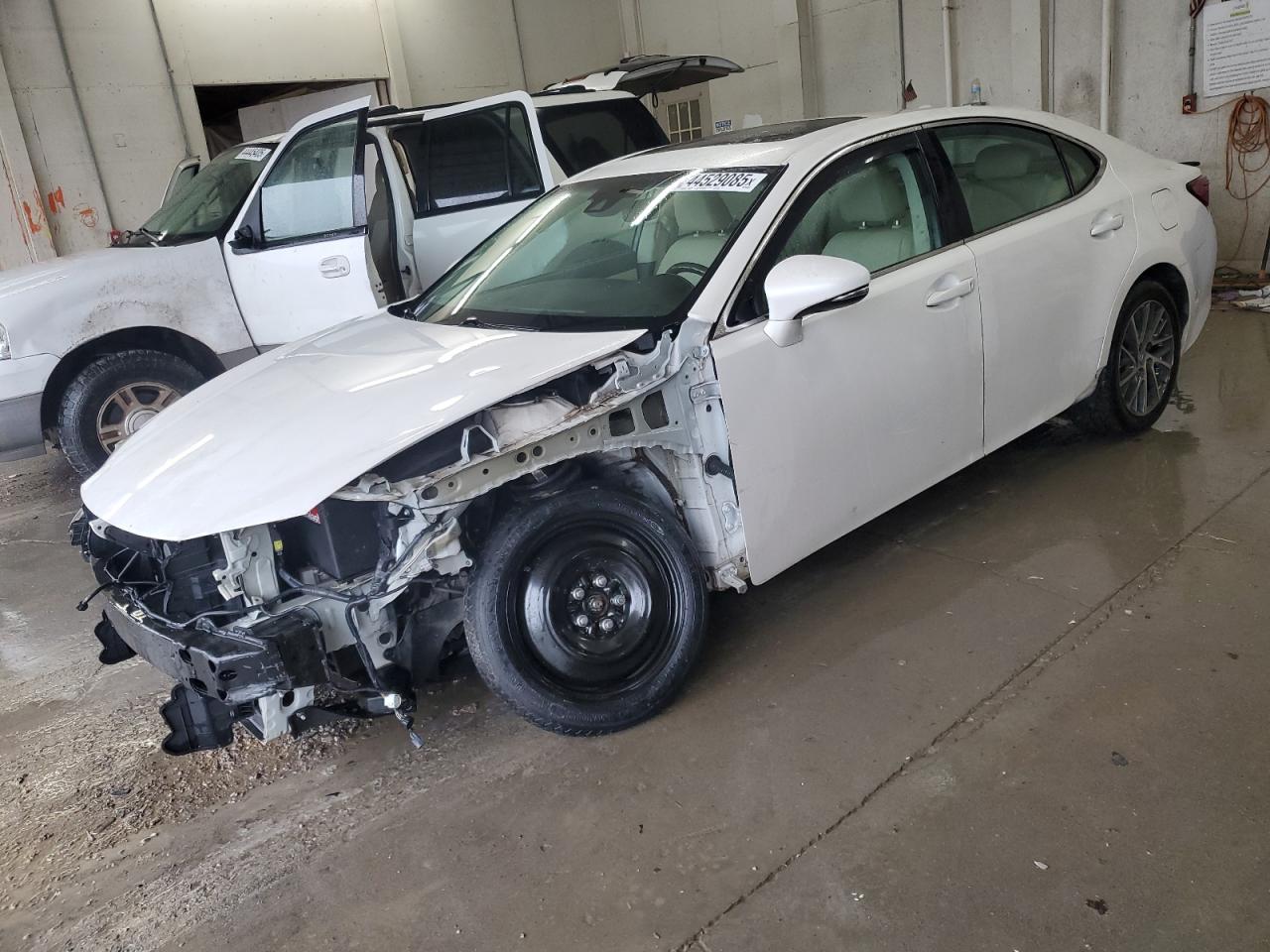 2016 Lexus ES VIN 58ABK1GG7GU019339