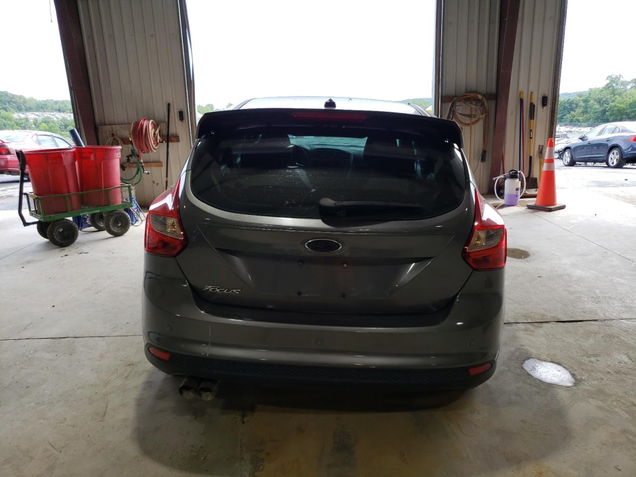 2014 Ford Focus VIN 1FADP3K22EL403910 Copart auction photo, front end / side damage thumbnail 6