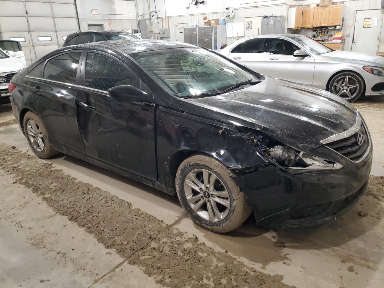 2011 Hyundai Sonata VIN 5NPEB4AC2BH236090 Copart auction photo, front end / side damage thumbnail 4