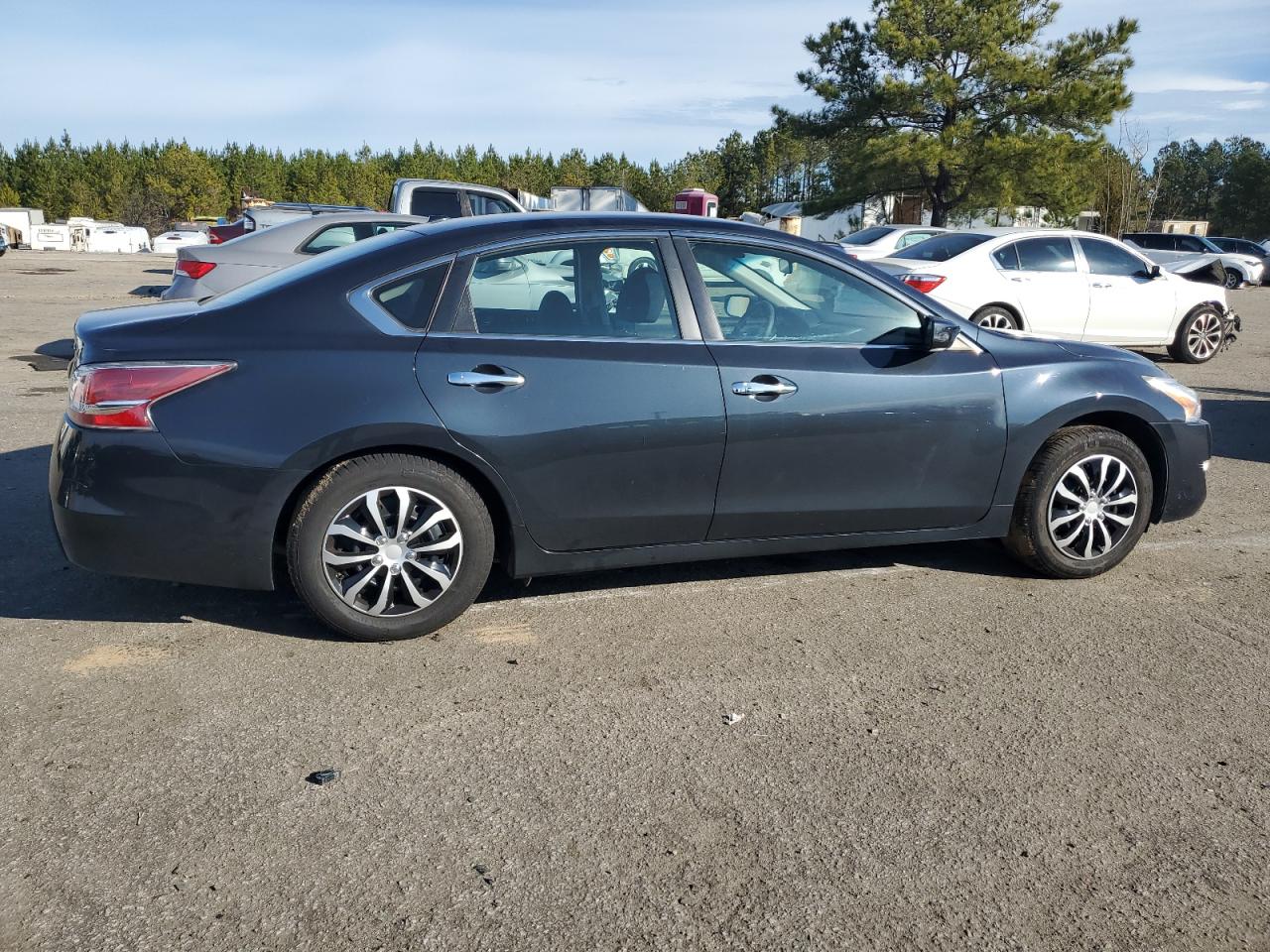 2015 Nissan Altima VIN 1N4AL3AP2FC187747 Copart auction photo, side damage thumbnail 3