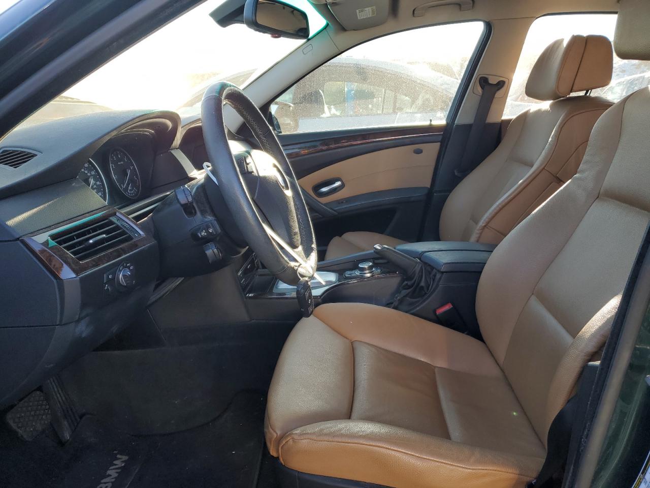 2010 BMW 5er VIN WBANV9C57AC139185 Copart auction photo, front end / minor dent/scratches damage thumbnail 7