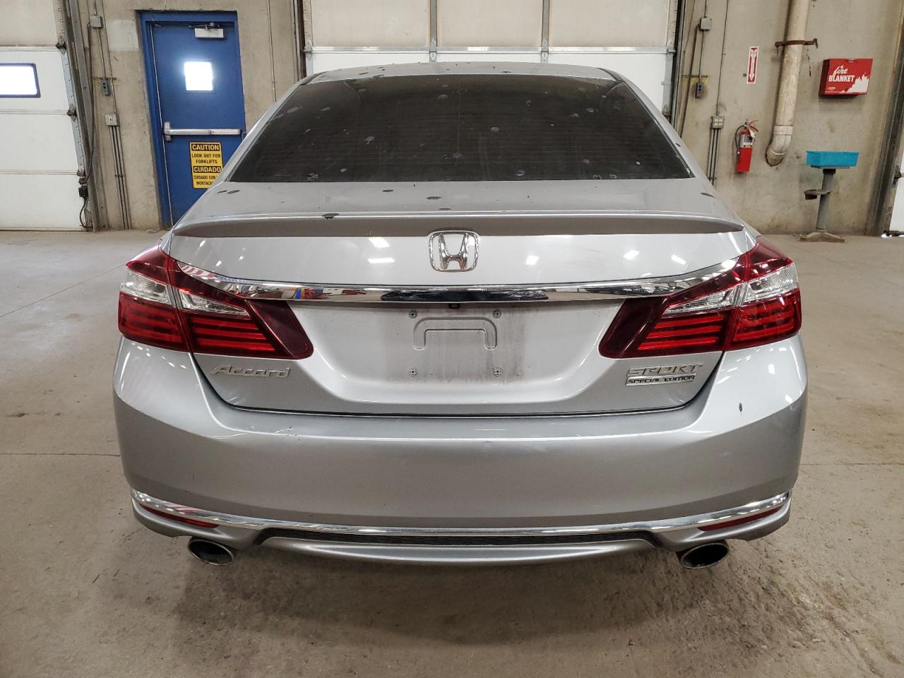 2017 Honda Accord VIN 1HGCR2F16HA216151 Copart auction photo, front end / undercarriage damage thumbnail 6