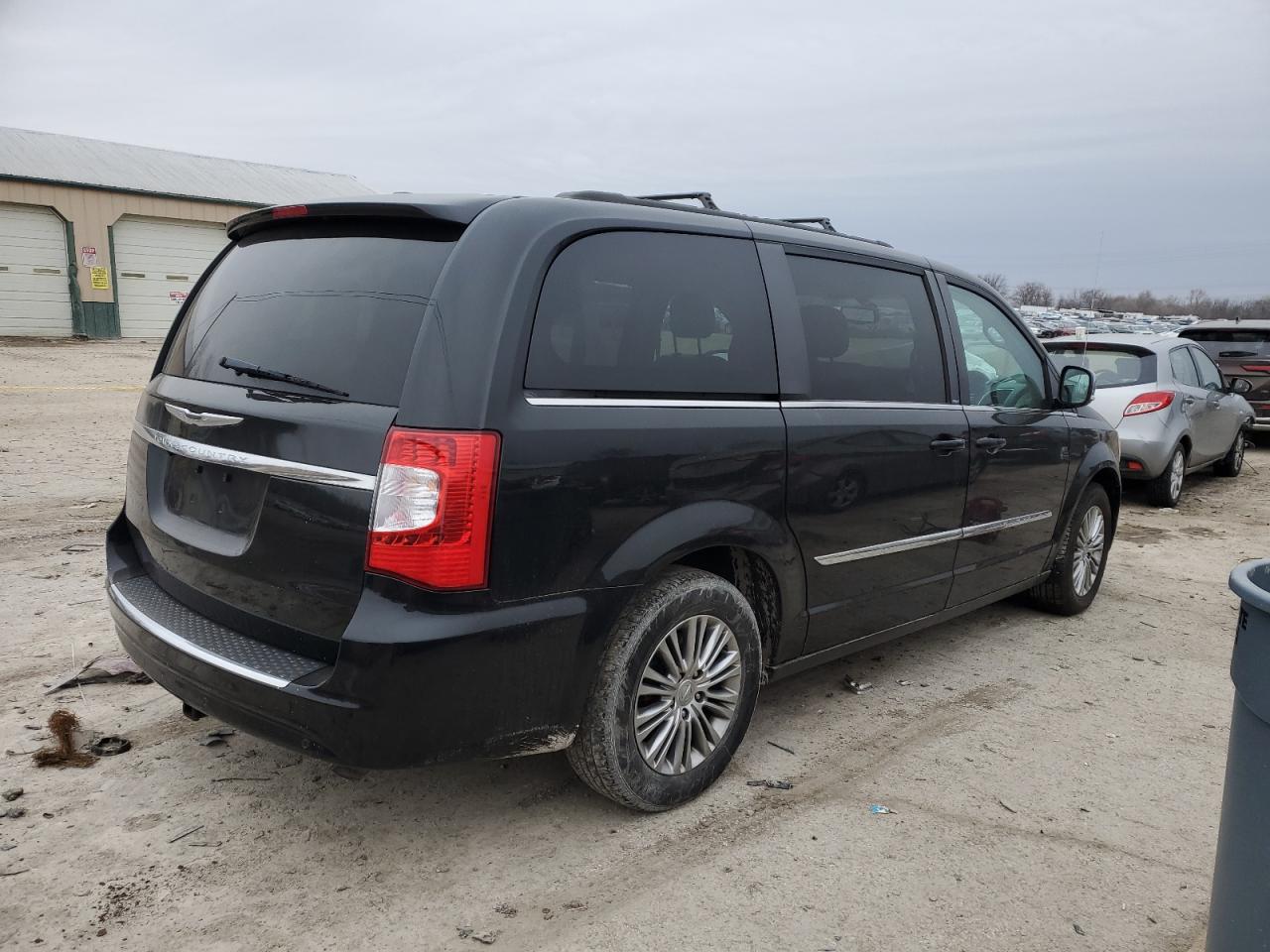 2013 Chrysler Town & Country VIN 2C4RC1CG7DR726592 Copart auction photo, front end damage thumbnail 3