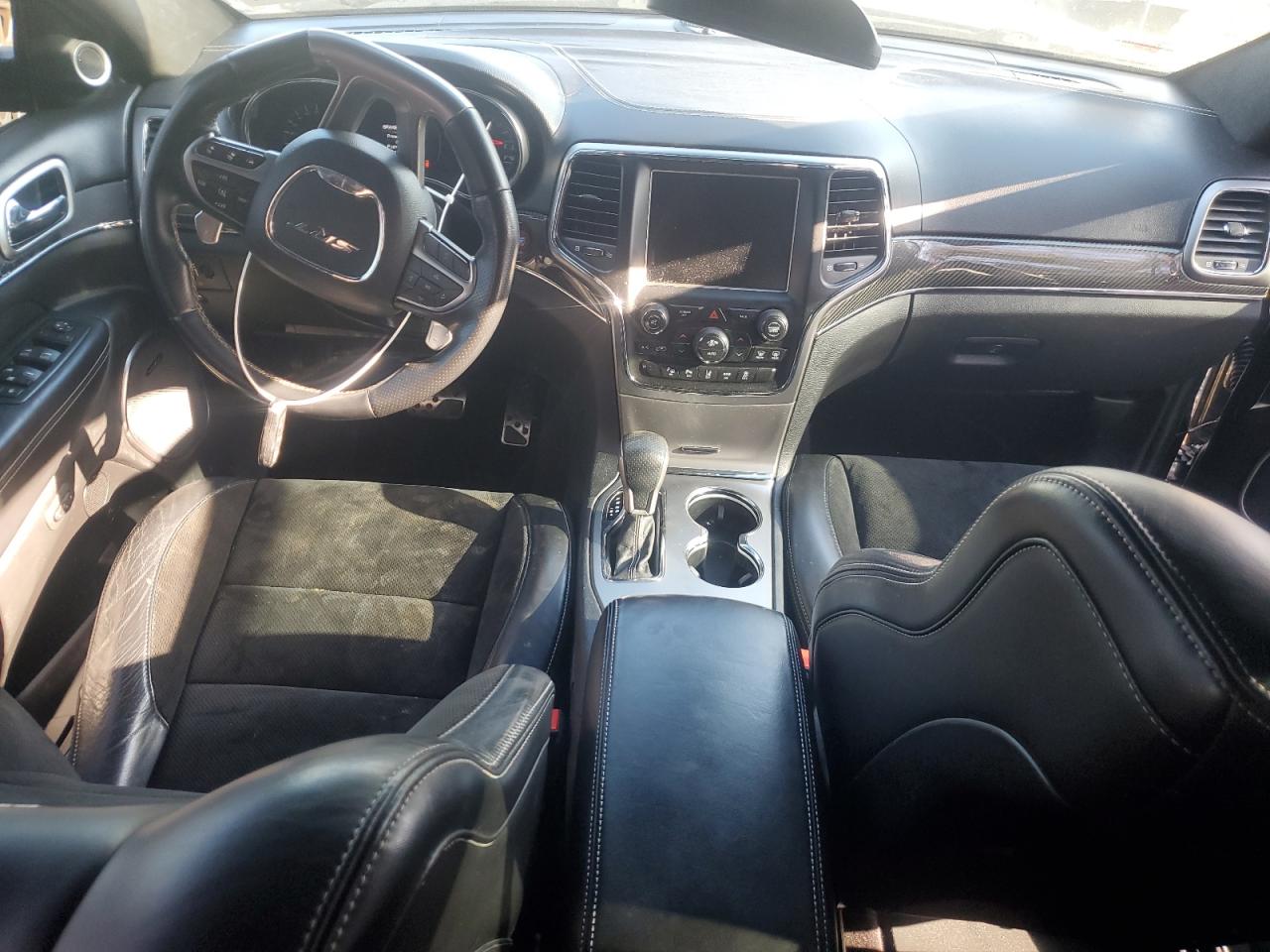 2017 Jeep Grand Cherokee VIN 1C4RJFDJ0HC672158 Copart auction photo, front end / undercarriage damage thumbnail 8