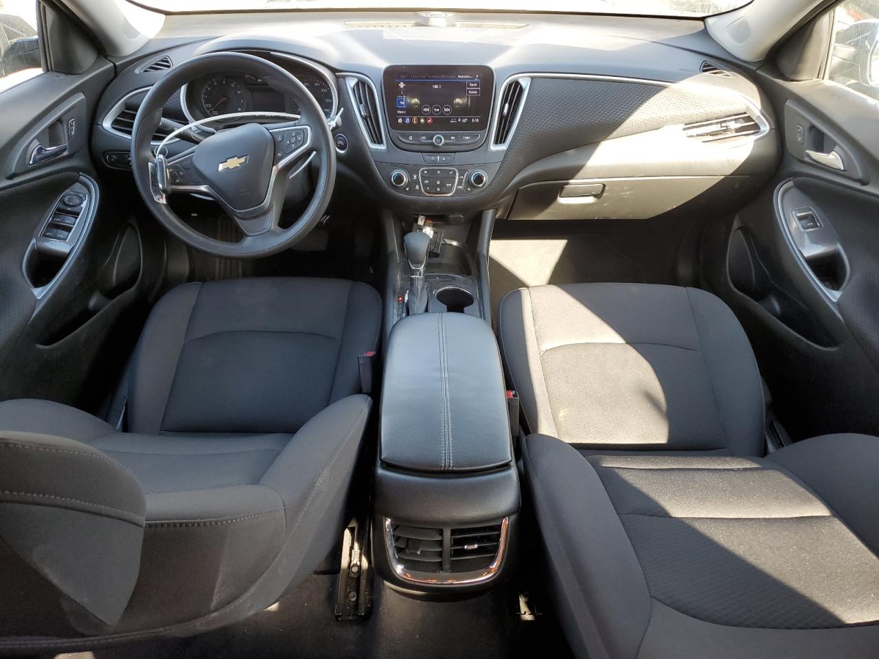 2022 Chevrolet Malibu VIN 1G1ZD5ST1NF164807 Copart auction photo, front end damage thumbnail 8