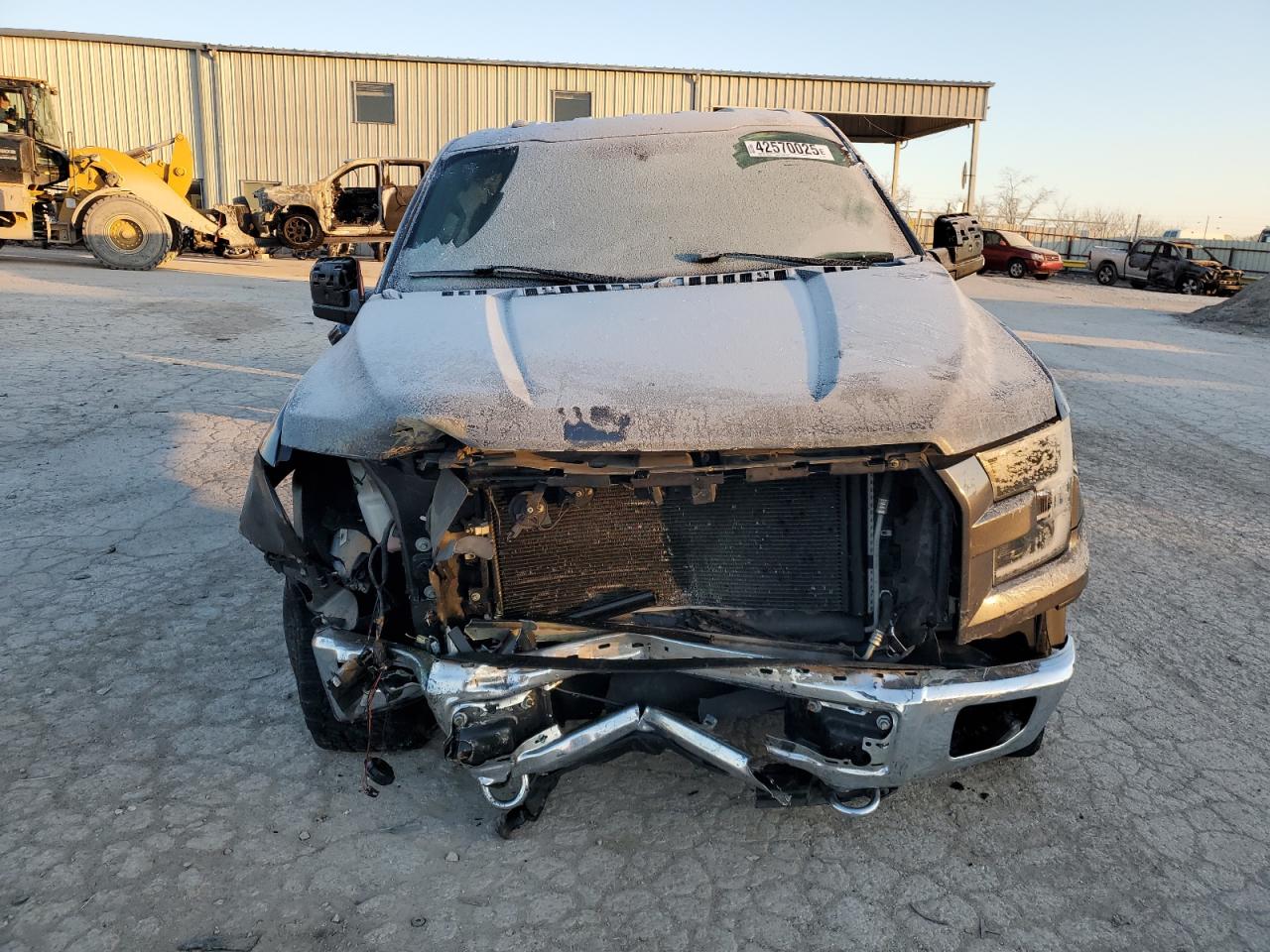 2016 Ford F-150 VIN 1FTFX1EF0GKD54964 Copart auction photo, front end / undercarriage damage thumbnail 5