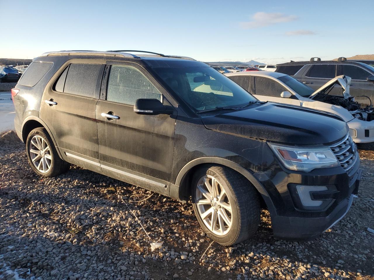 2016 Ford Explorer VIN 1FM5K8F89GGC90876 Copart auction photo, front end / side damage thumbnail 4
