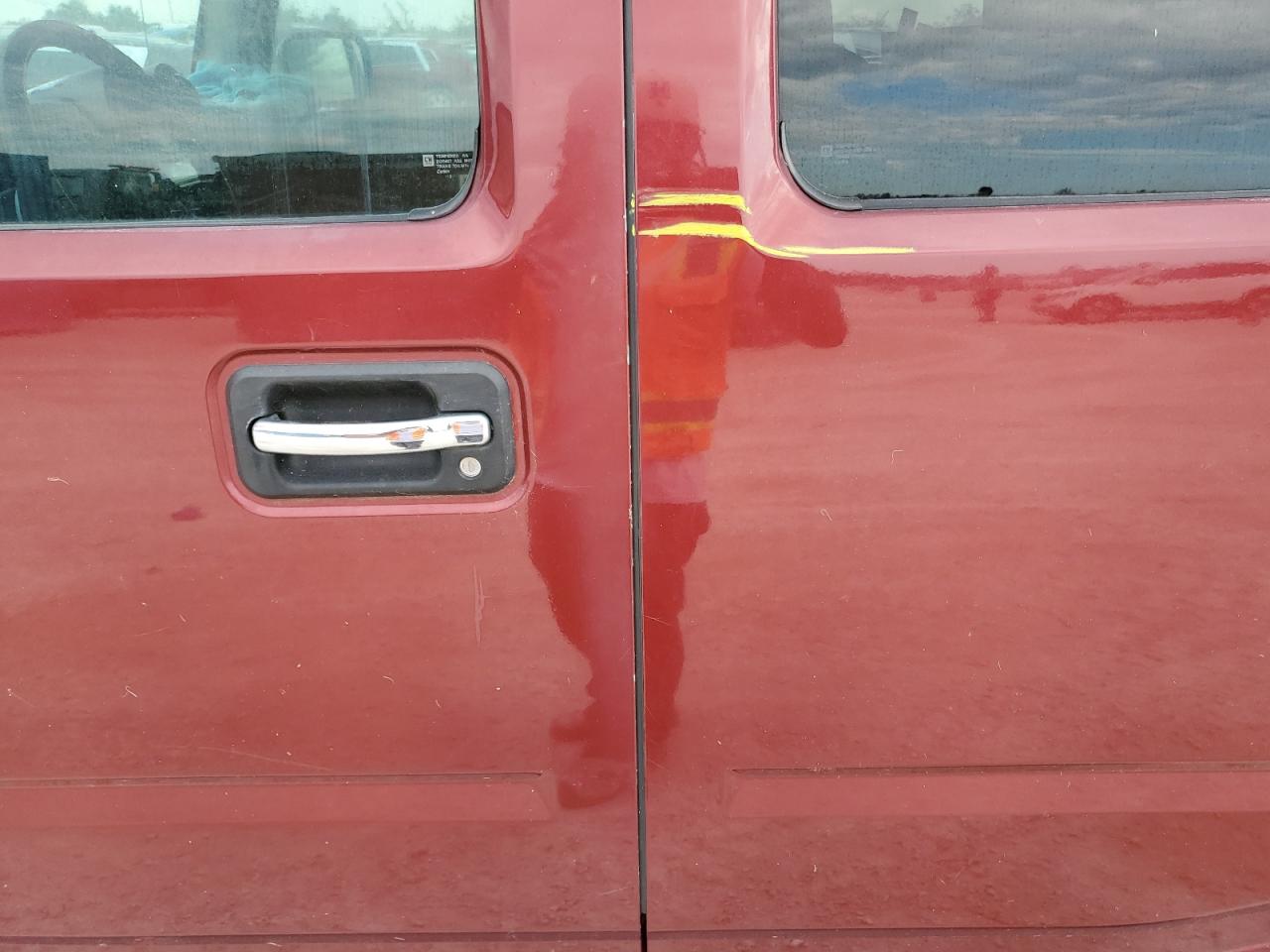 2004 Hummer H2 VIN 5GRGN23U34H104305 Copart auction photo, water/flood / minor dent/scratches damage thumbnail 13