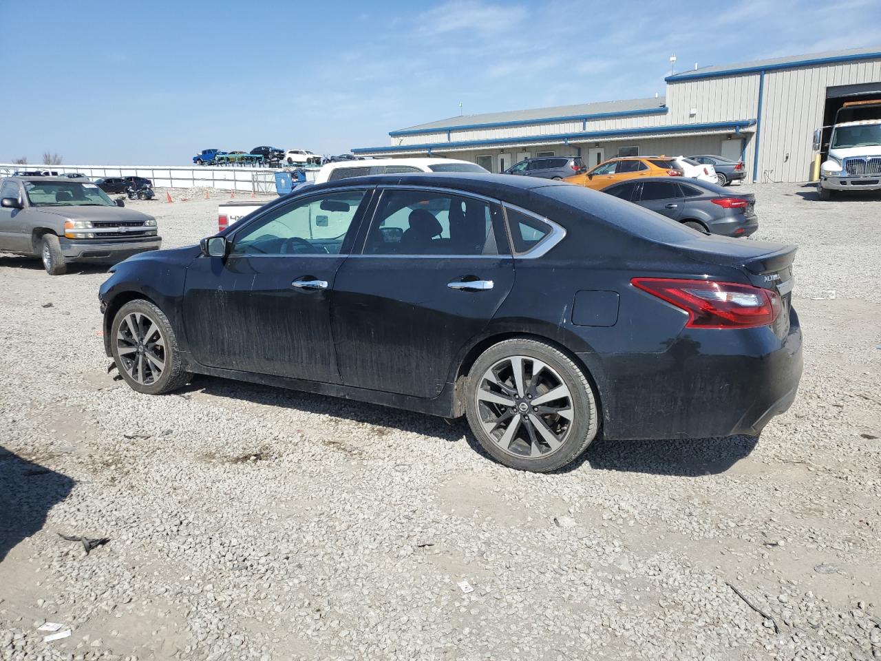 2018 Nissan Altima VIN 1N4AL3AP4JC177889 Copart auction photo, front end damage thumbnail 2
