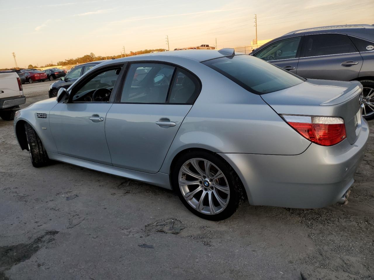 2006 BMW M5 VIN WBSNB935X6B584165 Copart auction photo, water/flood damage thumbnail 2
