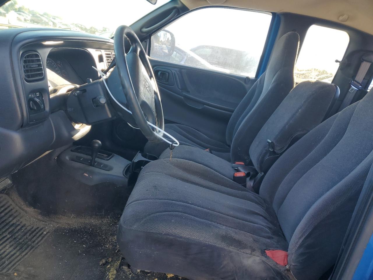 2000 Dodge Dakota VIN 1B7GG22X6YS610288 Copart auction photo, front end damage thumbnail 7
