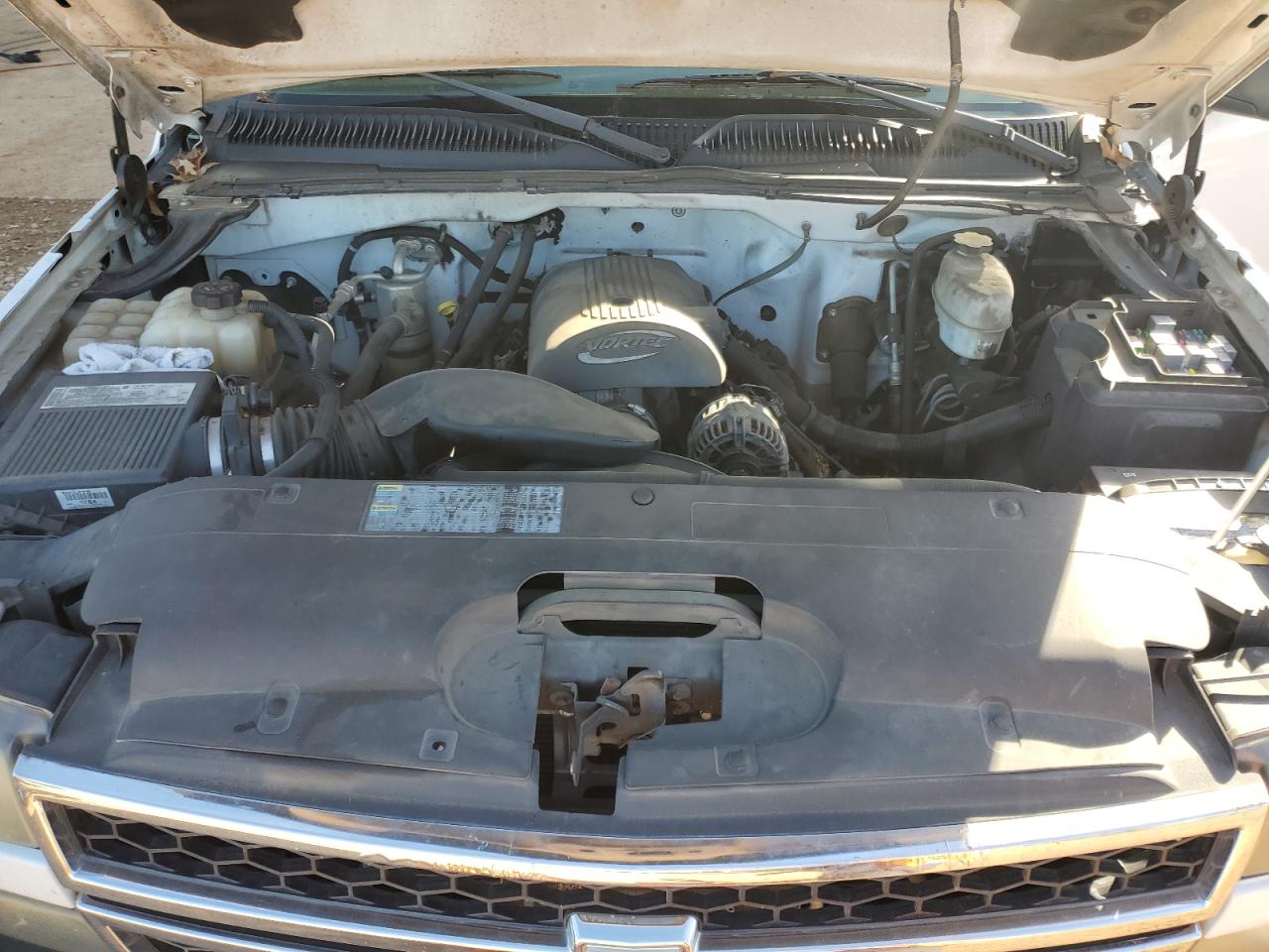 2006 Chevrolet Silverado VIN 1GCHC29U46E274051 Copart auction photo, rear end damage thumbnail 11